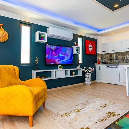 Yagmur Uezuemlue Villa *